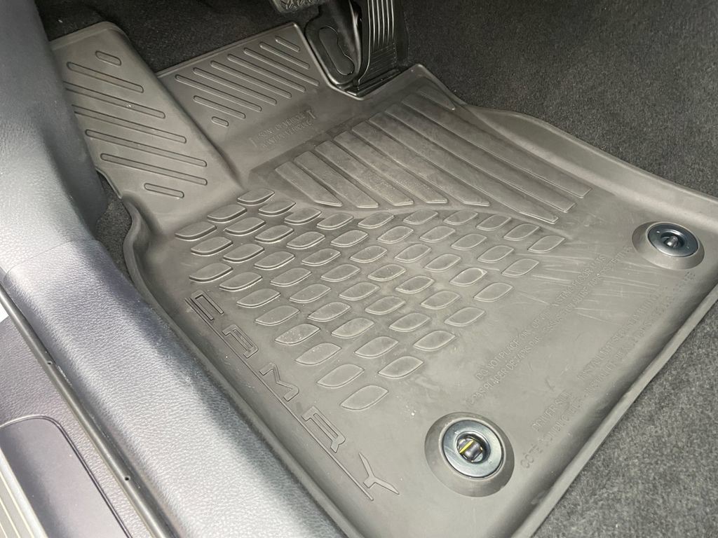 Used 2025 Toyota Camry XLE w/ Premium Plus Package AWD/4WD image 35