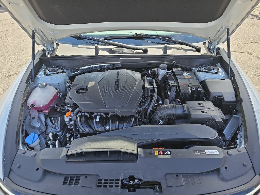Used 2025 Hyundai Sonata SEL FWD image 30