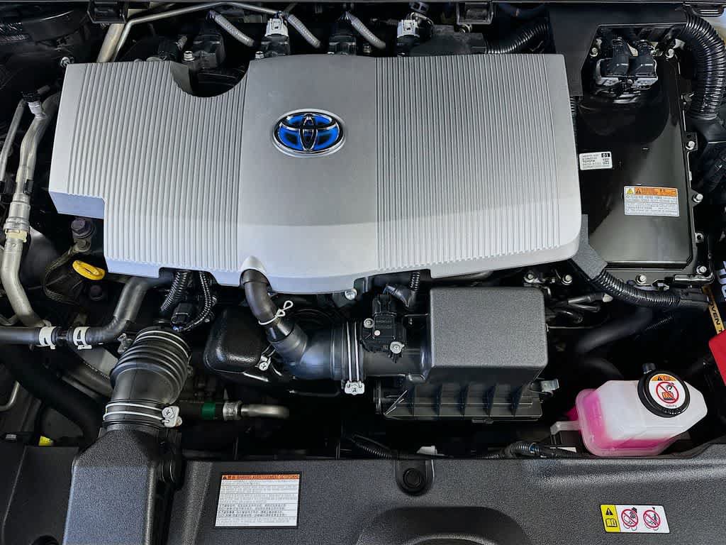 Used 2022 Toyota Prius LE FWD image 9