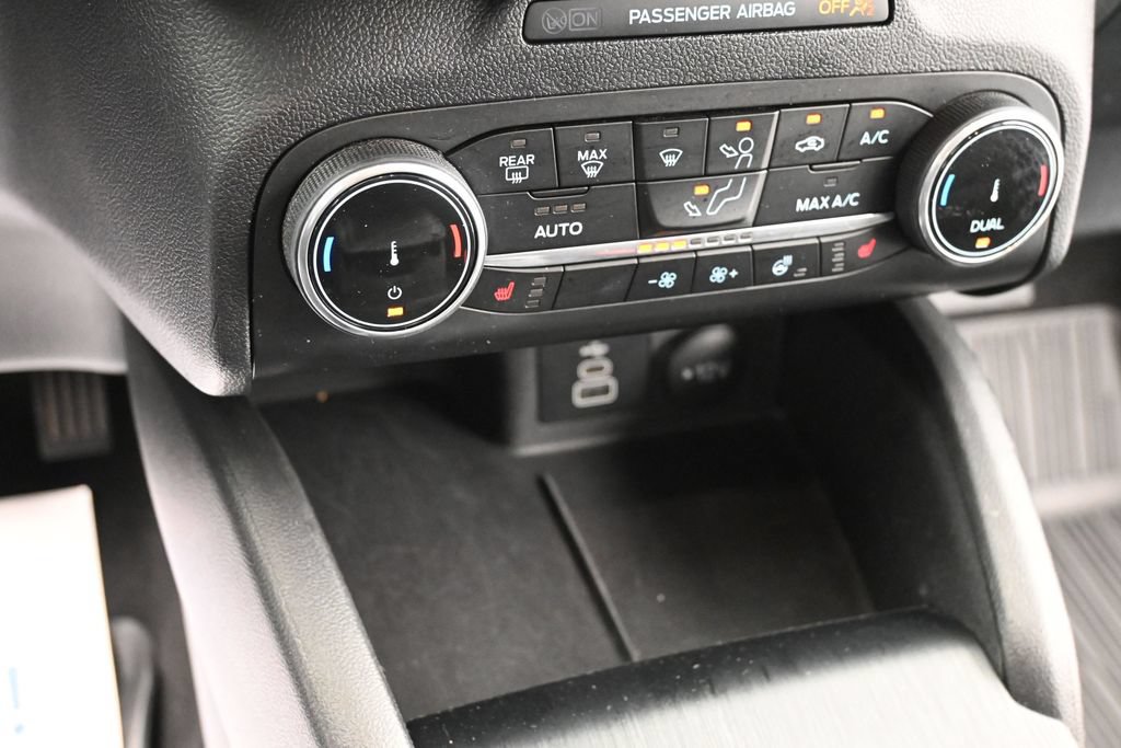 Certified 2025 Ford Escape Active w/ Cold Weather Package AWD/4WD image 11