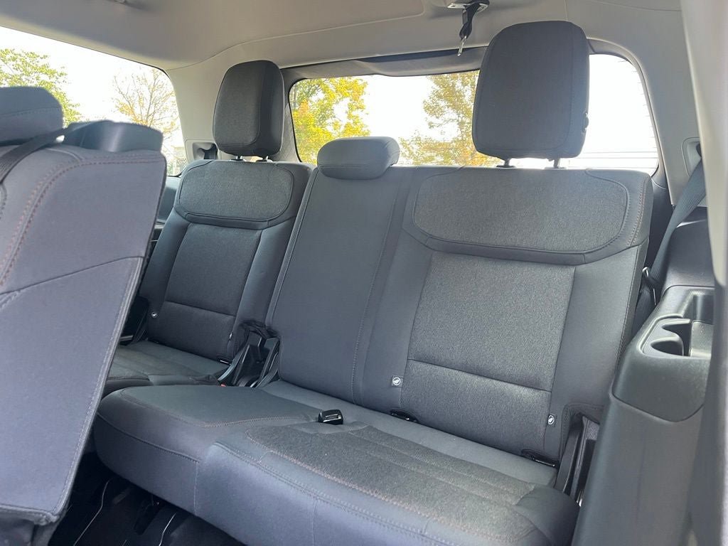 Certified 2025 Ford Expedition Active AWD/4WD image 17