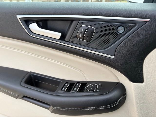 Certified 2024 Ford Edge Titanium AWD/4WD image 10