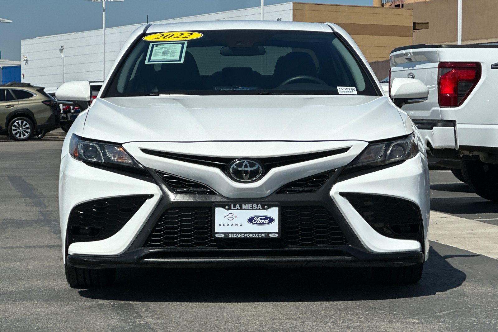 Used 2022 Toyota Camry SE w/ Carpet Mat Package (TMS) FWD image 8