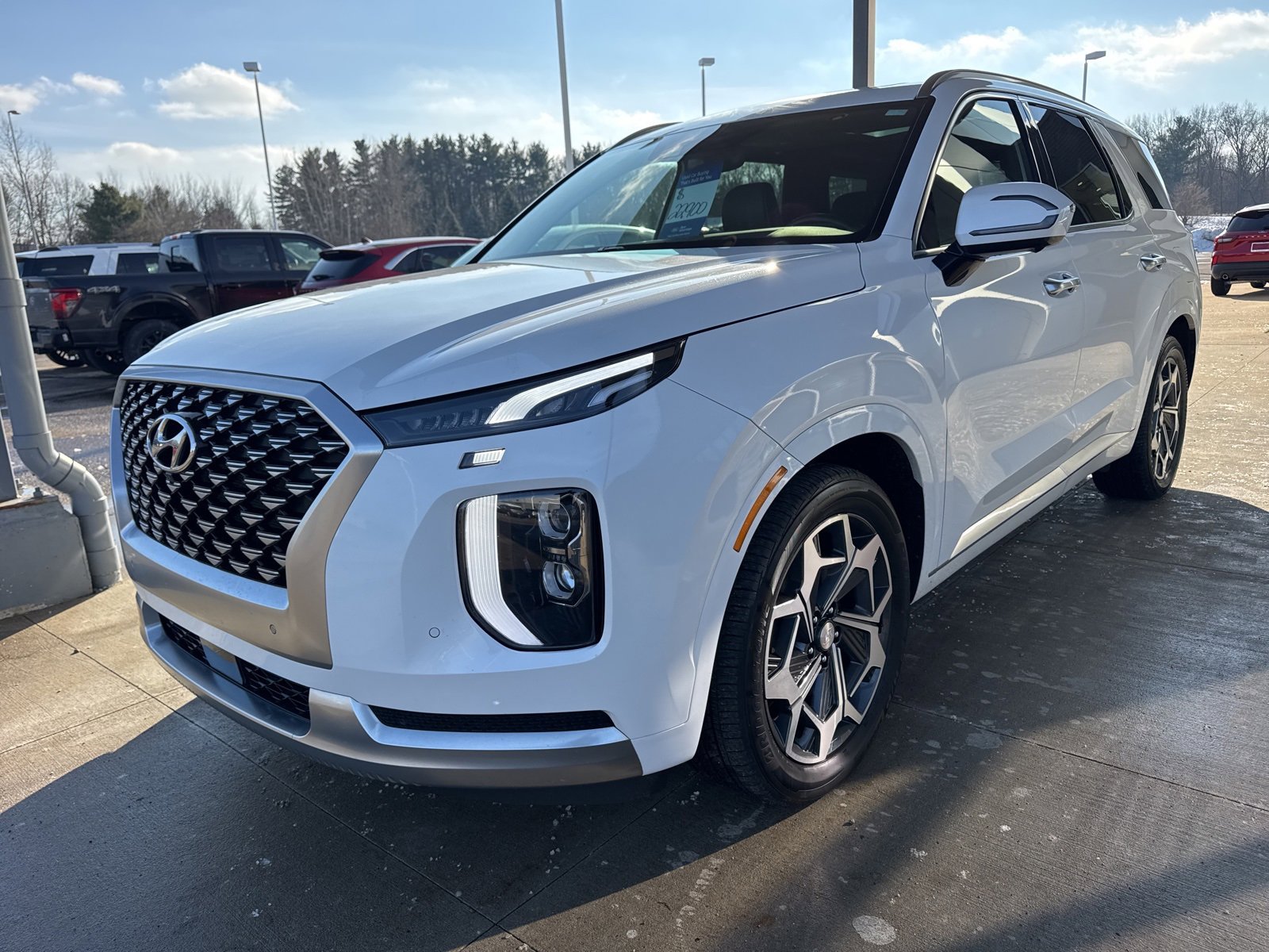 Used 2021 Hyundai Palisade Calligraphy image 3