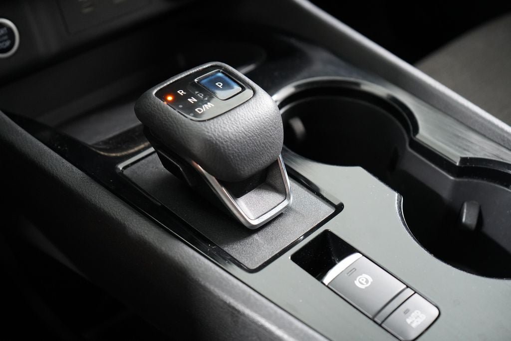 Used 2022 Nissan Rogue SV AWD/4WD image 17