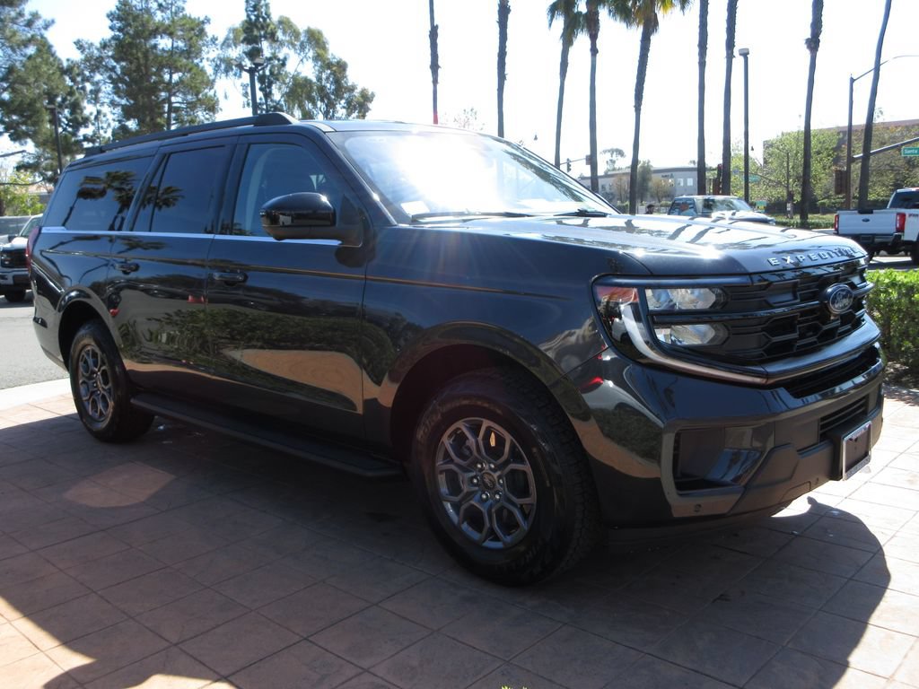 Certified 2025 Ford Expedition Max Active RWD image 6