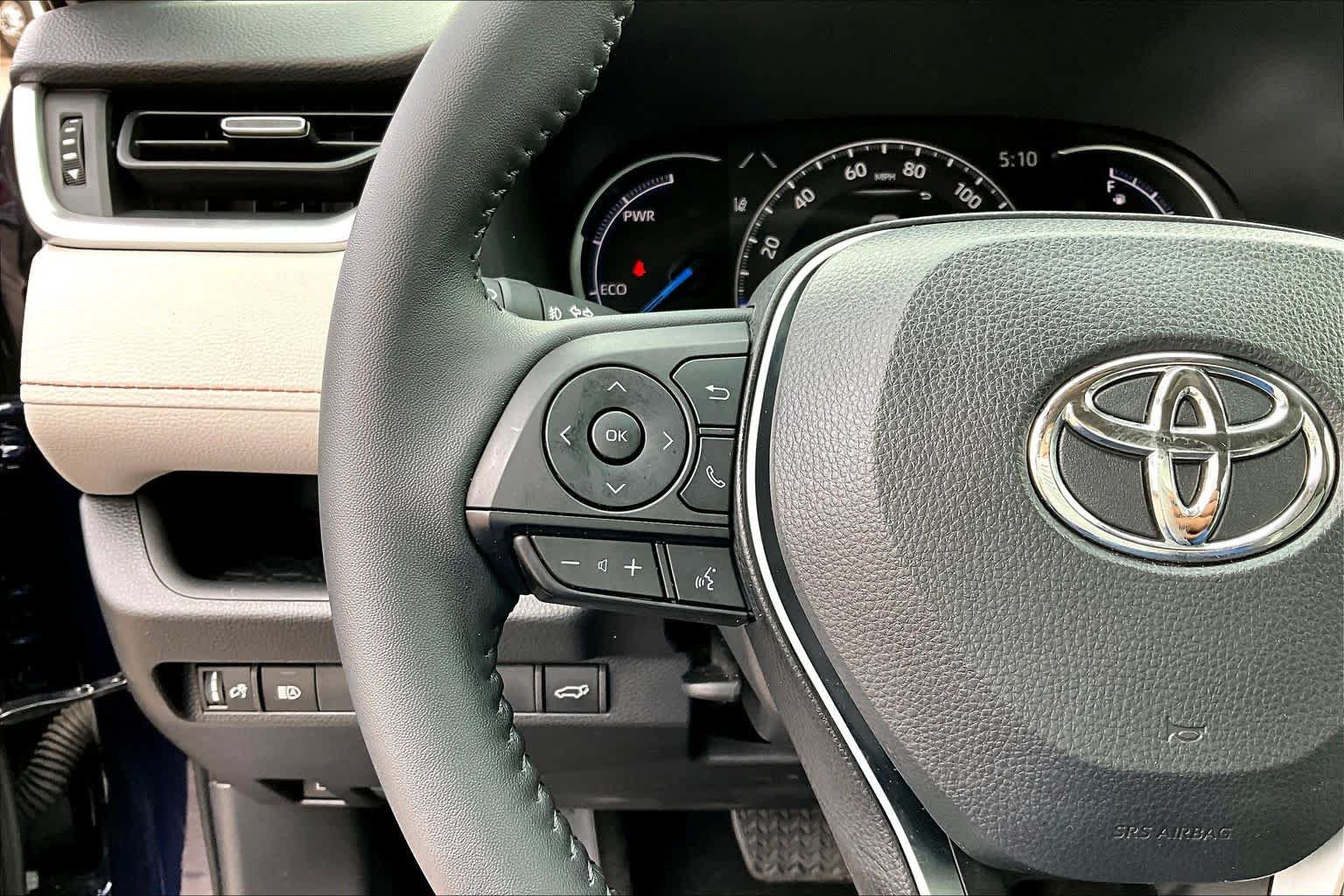 Used 2025 Toyota RAV4 XLE Premium AWD/4WD image 24