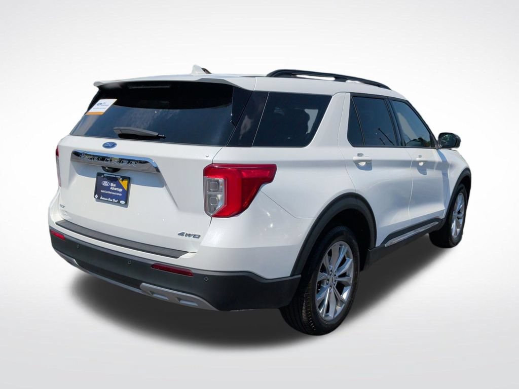 Certified 2023 Ford Explorer XLT w/ Equipment Group 202A AWD/4WD image 7
