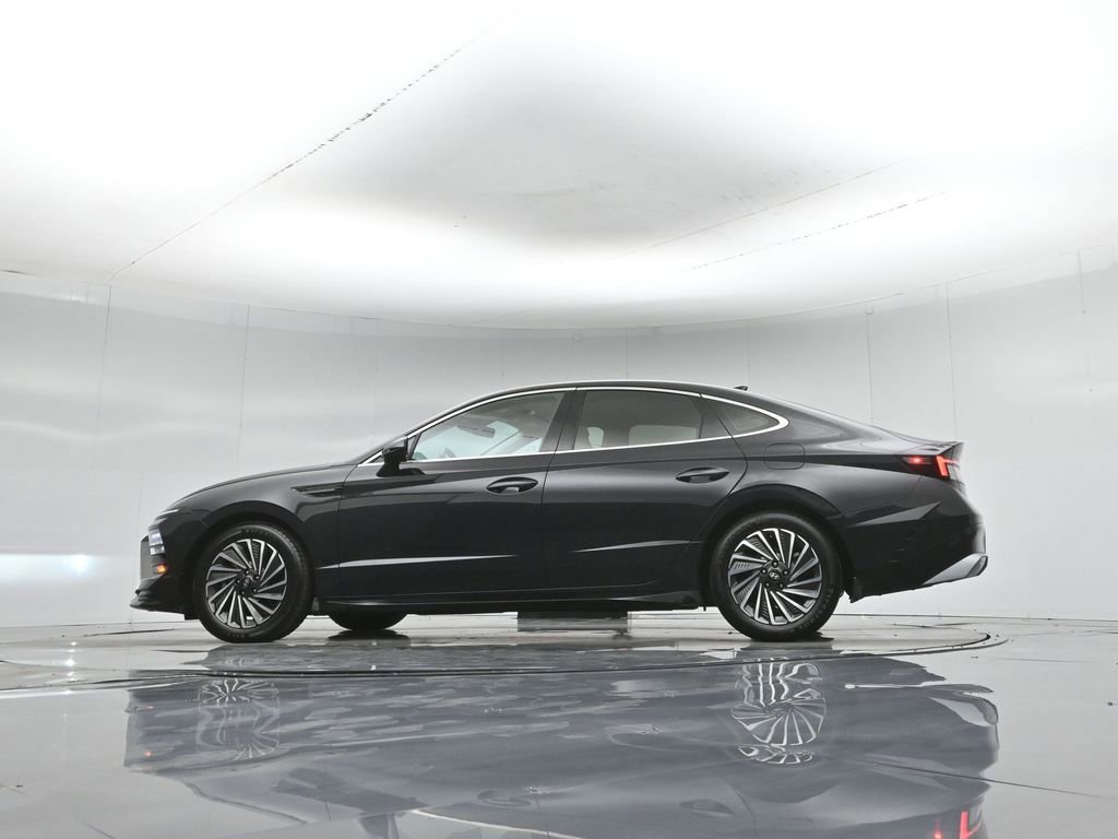 Used 2024 Hyundai Sonata SEL FWD image 25
