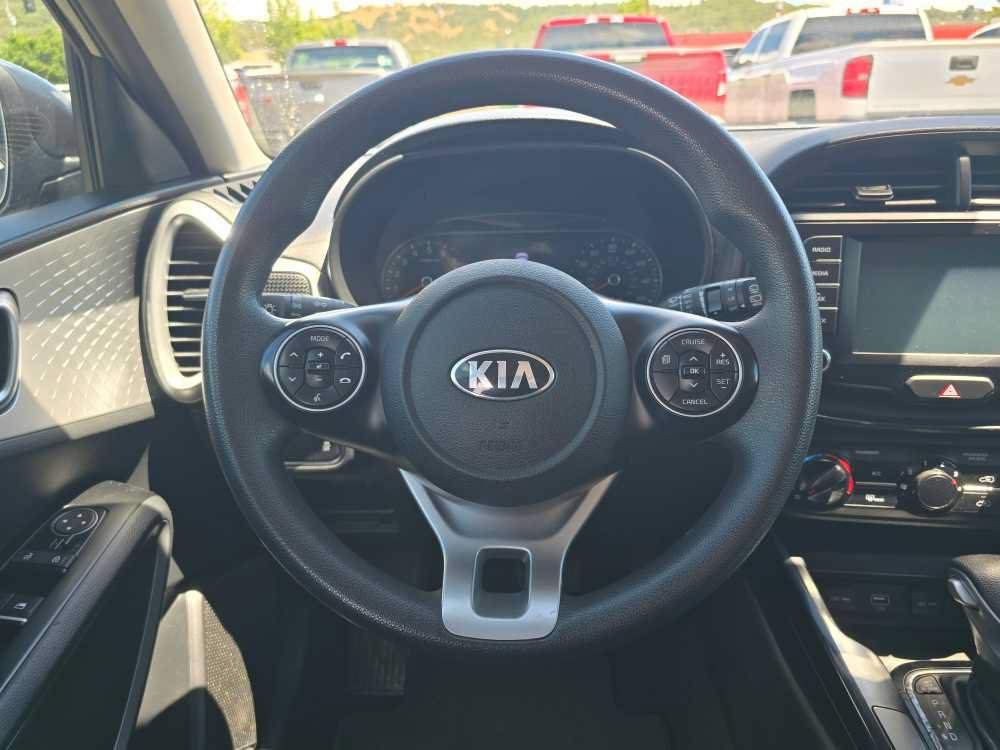 Used 2020 Kia Soul LX FWD image 11