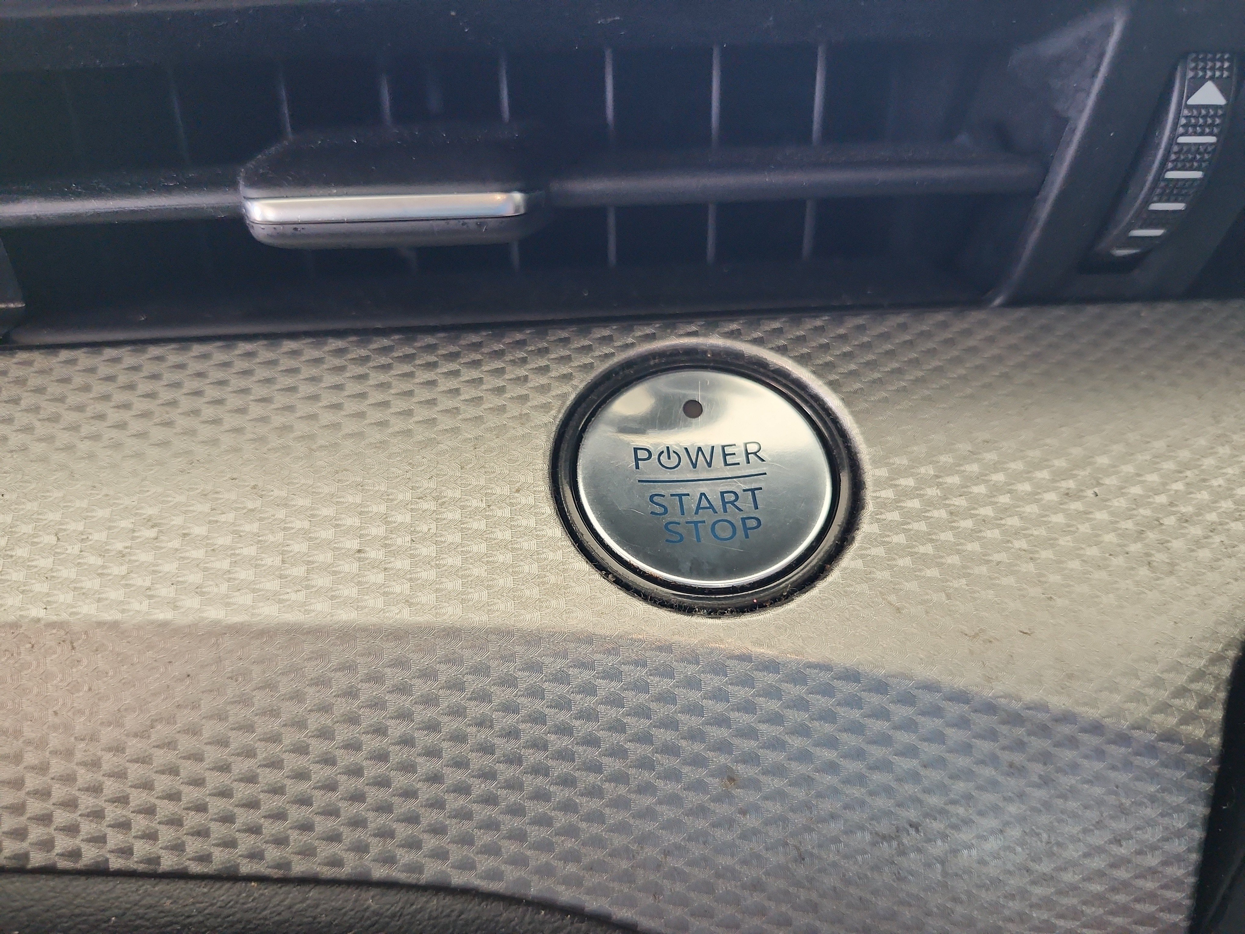Certified 2023 Ford Mustang Mach-E Select RWD image 31