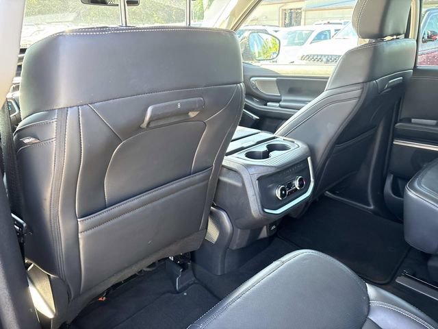 Certified 2025 Ford Expedition Platinum AWD/4WD image 17