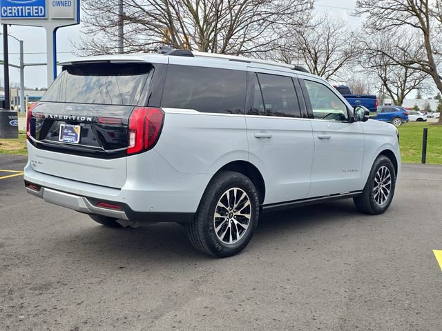 Certified 2025 Ford Expedition Platinum image 4