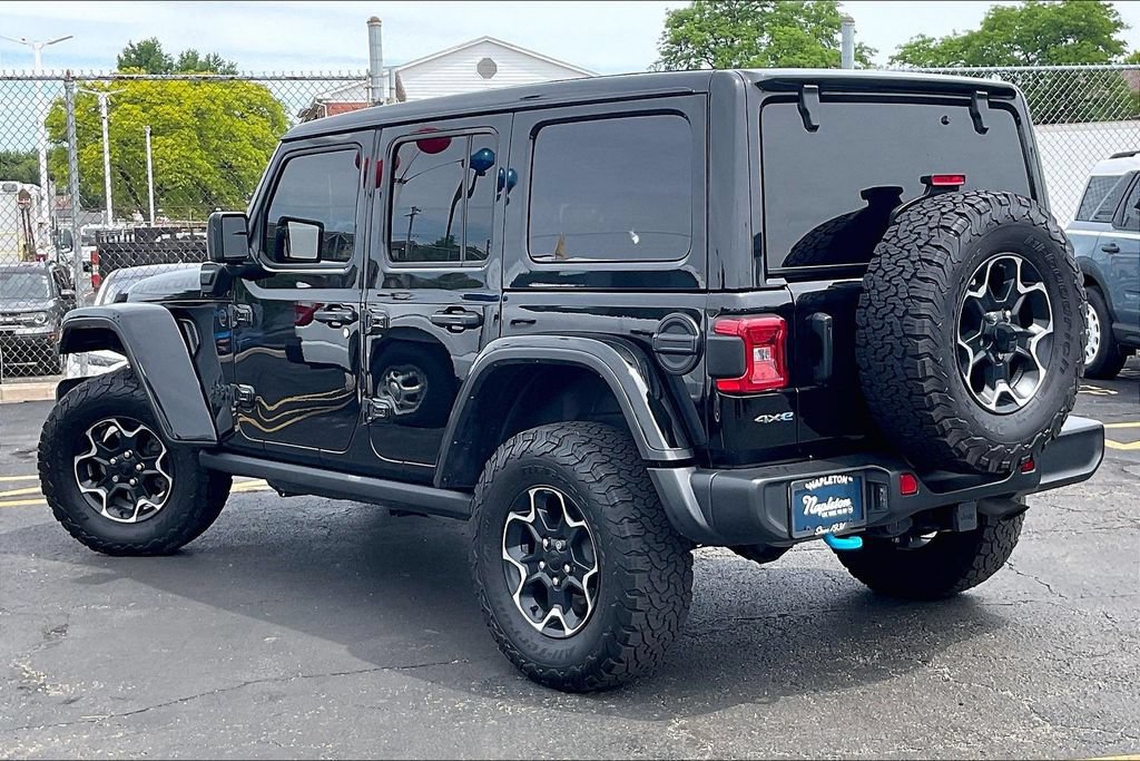 Used 2022 Jeep Wrangler Unlimited Rubicon 4xe w/ Cold Weather Group AWD/4WD image 9