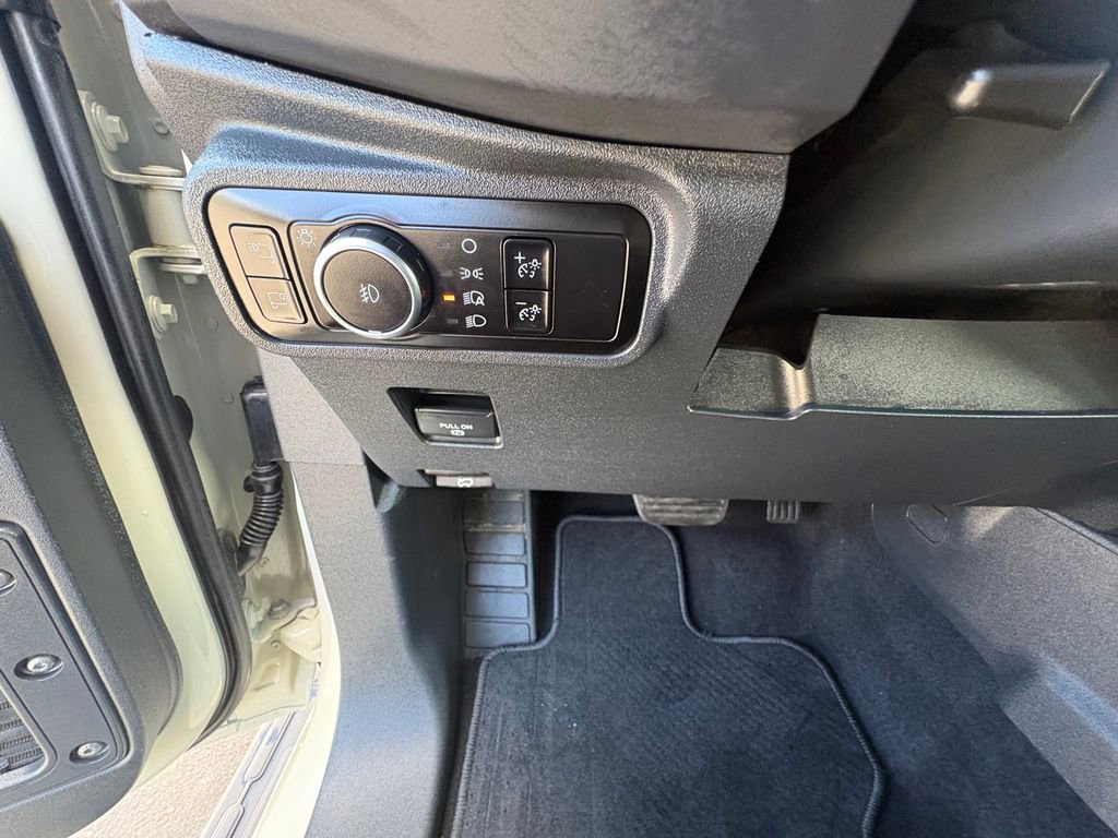 Certified 2025 Ford Bronco Outer Banks AWD/4WD image 18
