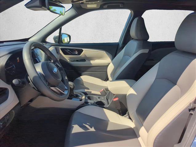 Used 2025 Subaru Forester Limited AWD/4WD image 16