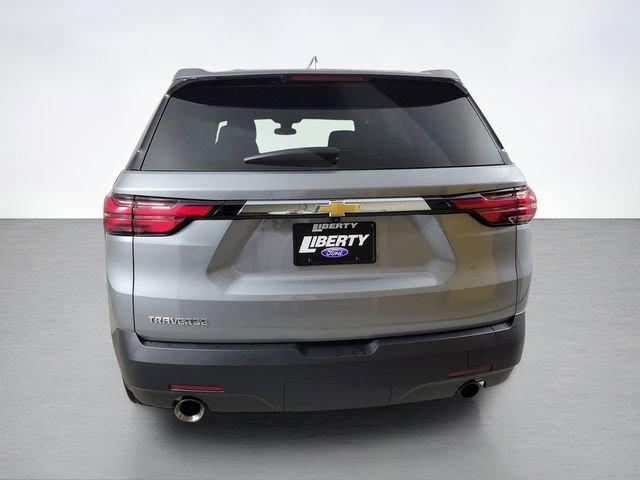 Used 2023 Chevrolet Traverse LS FWD image 4