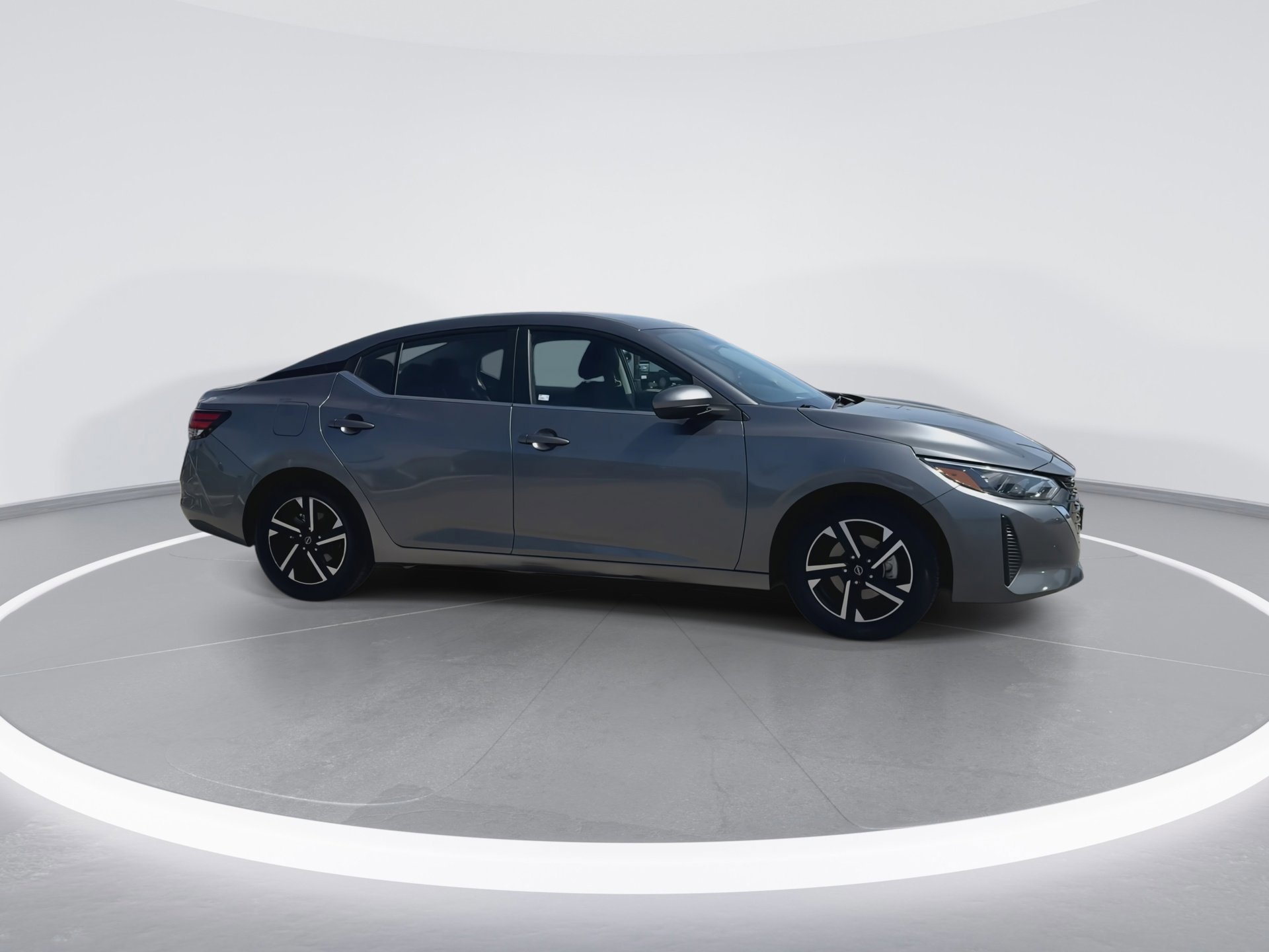 Used 2024 Nissan Sentra SV image 3