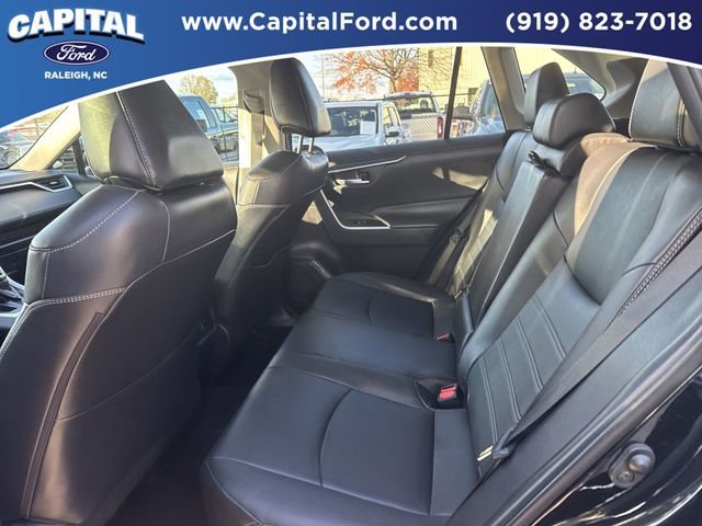 Used 2022 Toyota RAV4 XLE Premium image 16