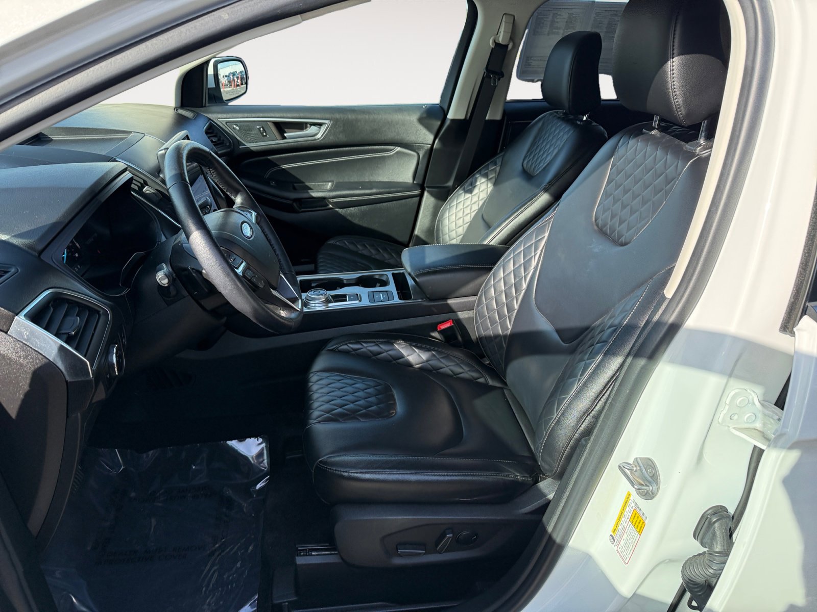 Certified 2023 Ford Edge Titanium w/ Class II Trailer Tow Package image 10