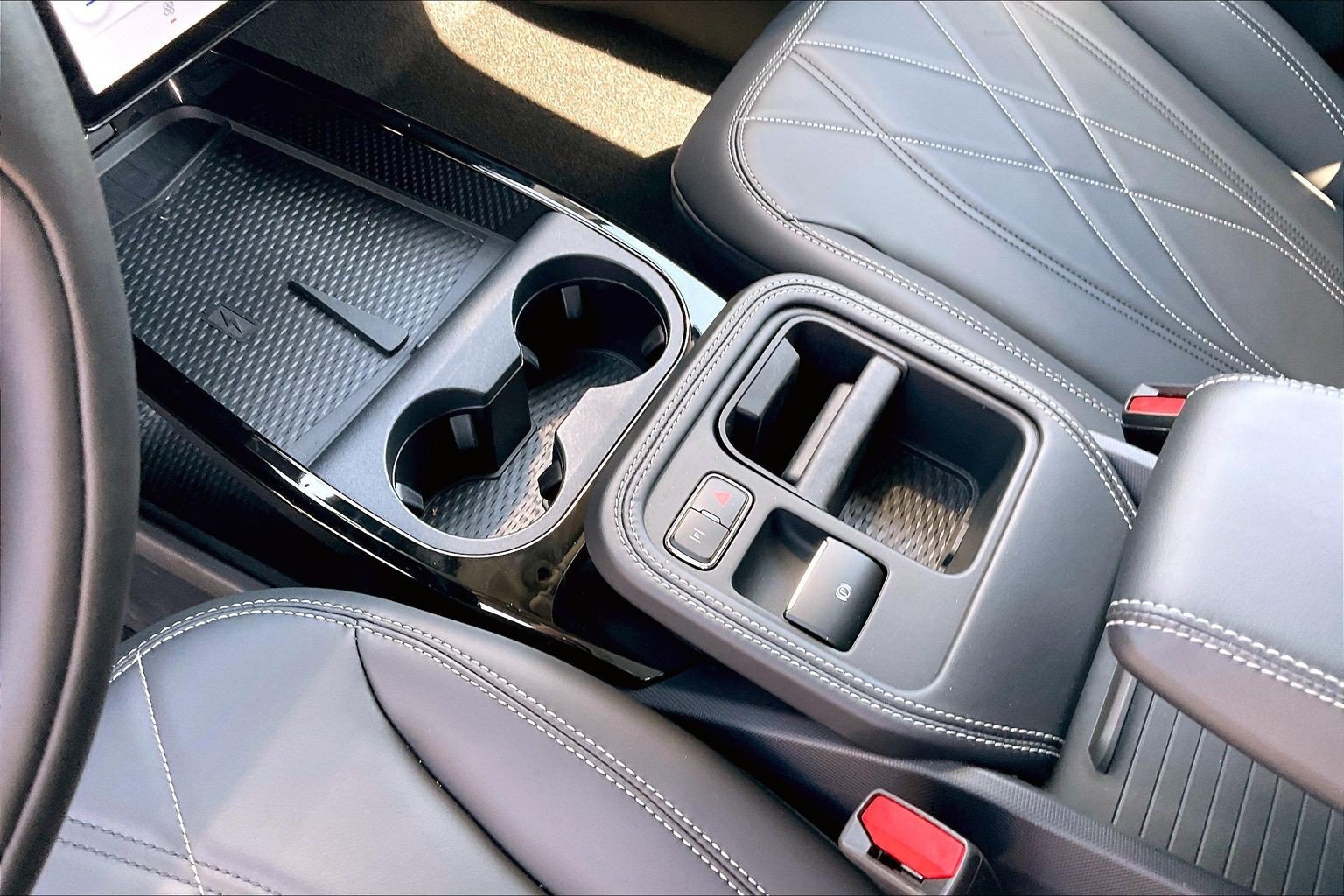Certified 2025 Ford Mustang Mach-E Select AWD/4WD image 17