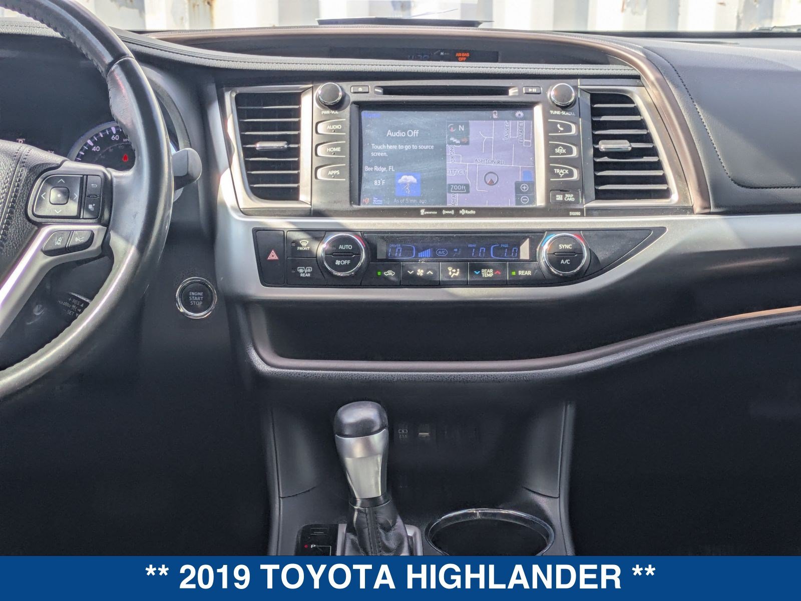 Used 2019 Toyota Highlander XLE FWD image 21