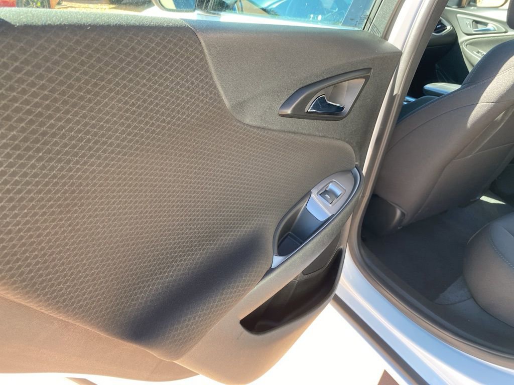 Used 2024 Chevrolet Malibu LT image 16