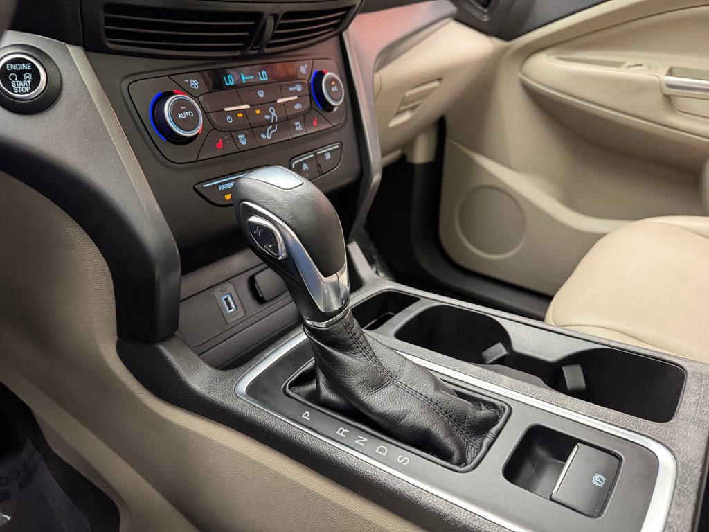 Certified 2019 Ford Escape SEL FWD image 20