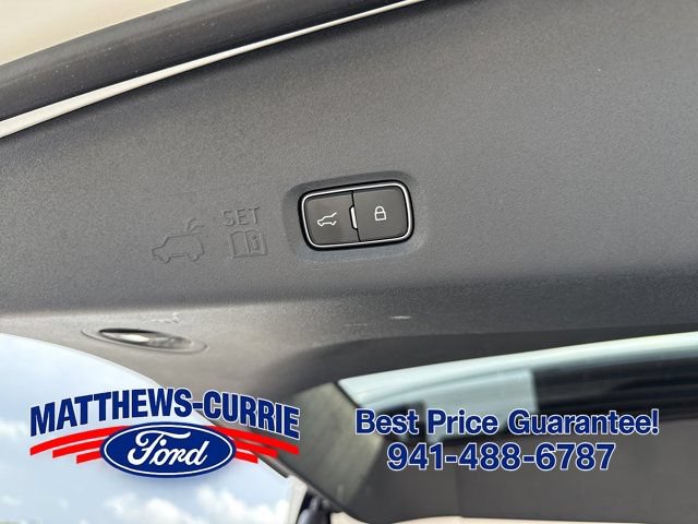 Certified 2025 Ford Expedition Platinum AWD/4WD image 15