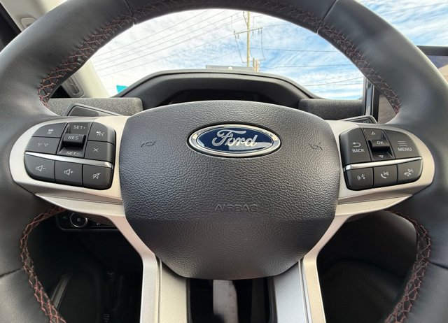 Certified 2025 Ford Explorer Active w/ Active Comfort Package AWD/4WD image 24