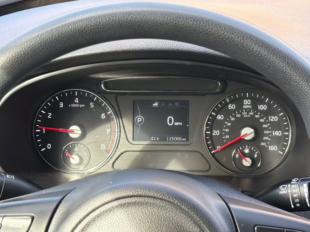 Used 2017 Kia Sorento LX image 20