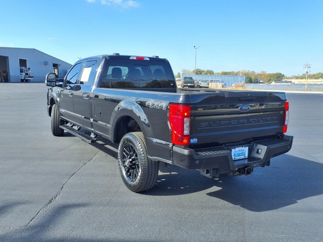 Certified 2022 Ford F350 XLT w/ Black Appearance Package AWD/4WD image 3