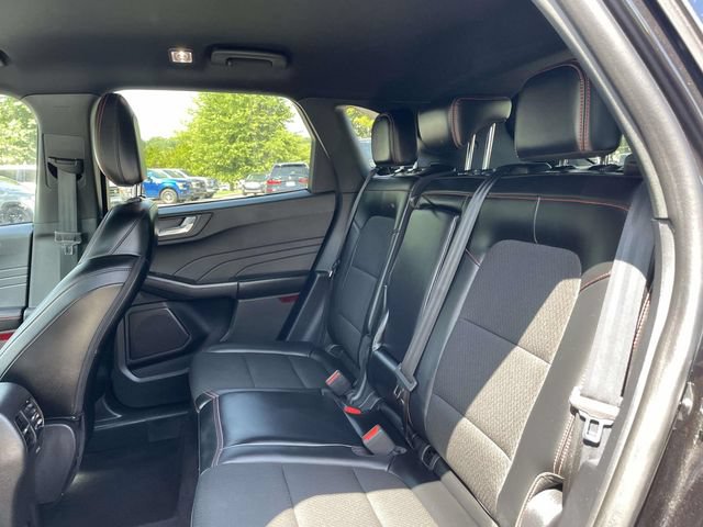 Certified 2025 Ford Escape ST-Line AWD/4WD image 16