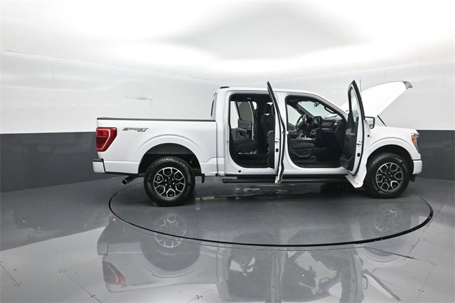 Certified 2022 Ford F150 XLT w/ Equipment Group 302A High image 33