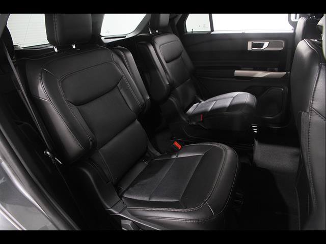 Certified 2023 Ford Explorer Limited w/ Equipment Group 301A AWD/4WD image 19