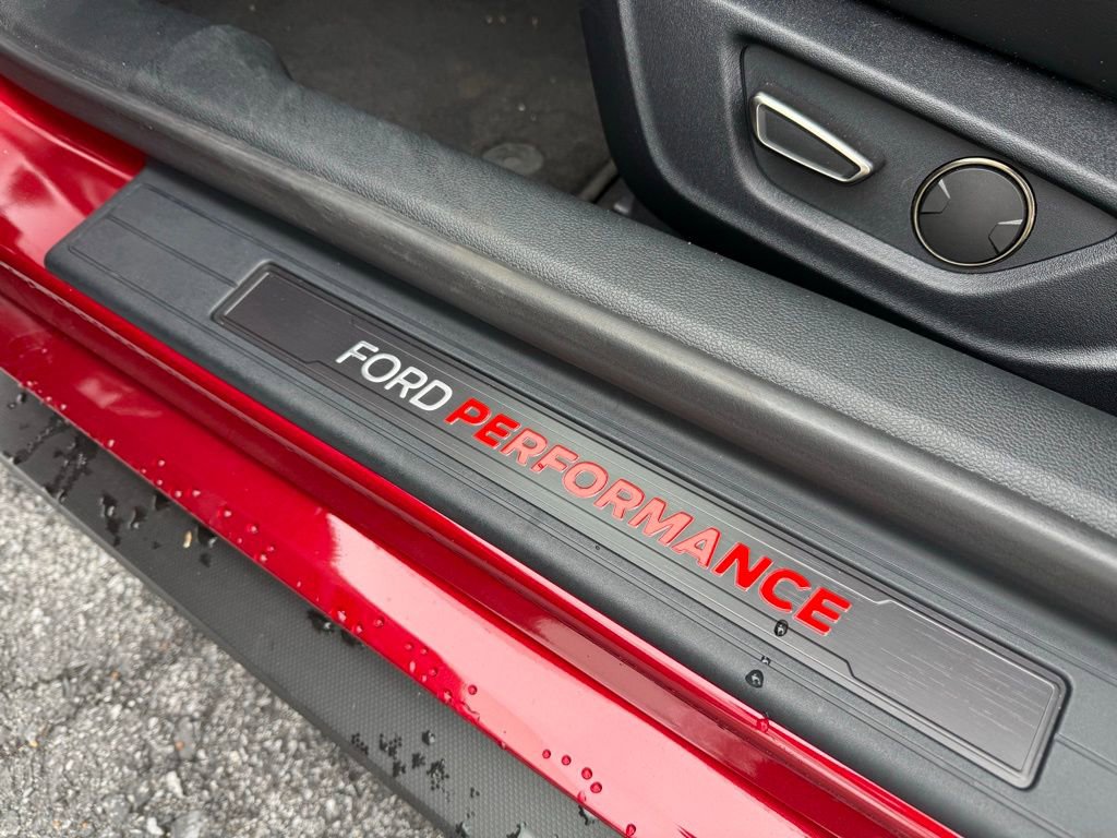 Certified 2019 Ford Mustang Shelby GT350 w/ Technology Package image 25