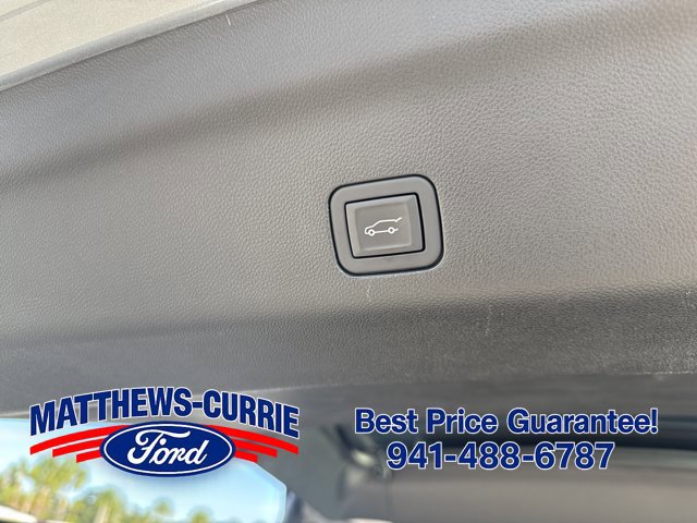 Used 2024 Chevrolet Tahoe High Country w/ Advanced Technology Package RWD image 23