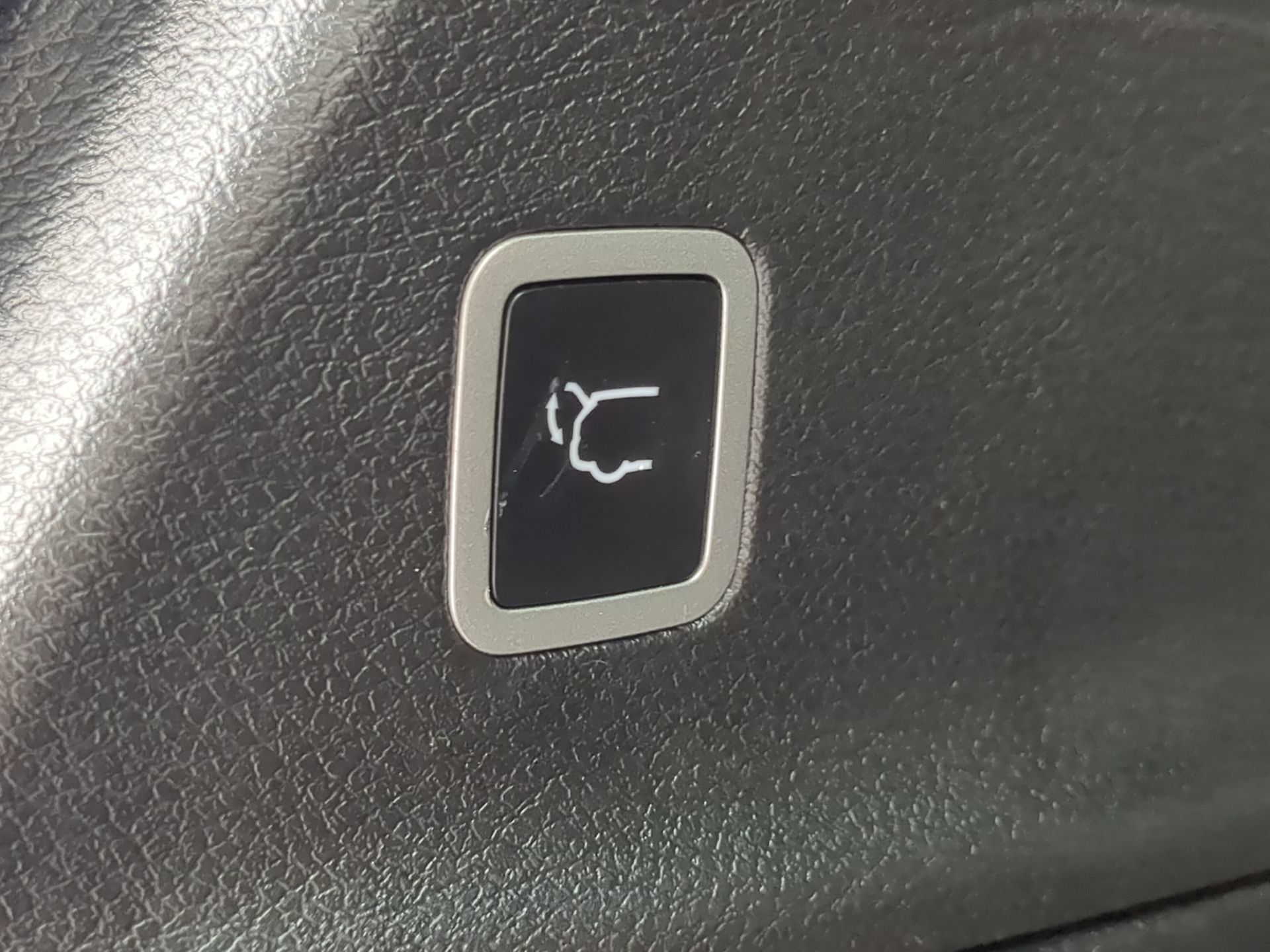 Used 2025 Chrysler Pacifica Limited FWD image 47