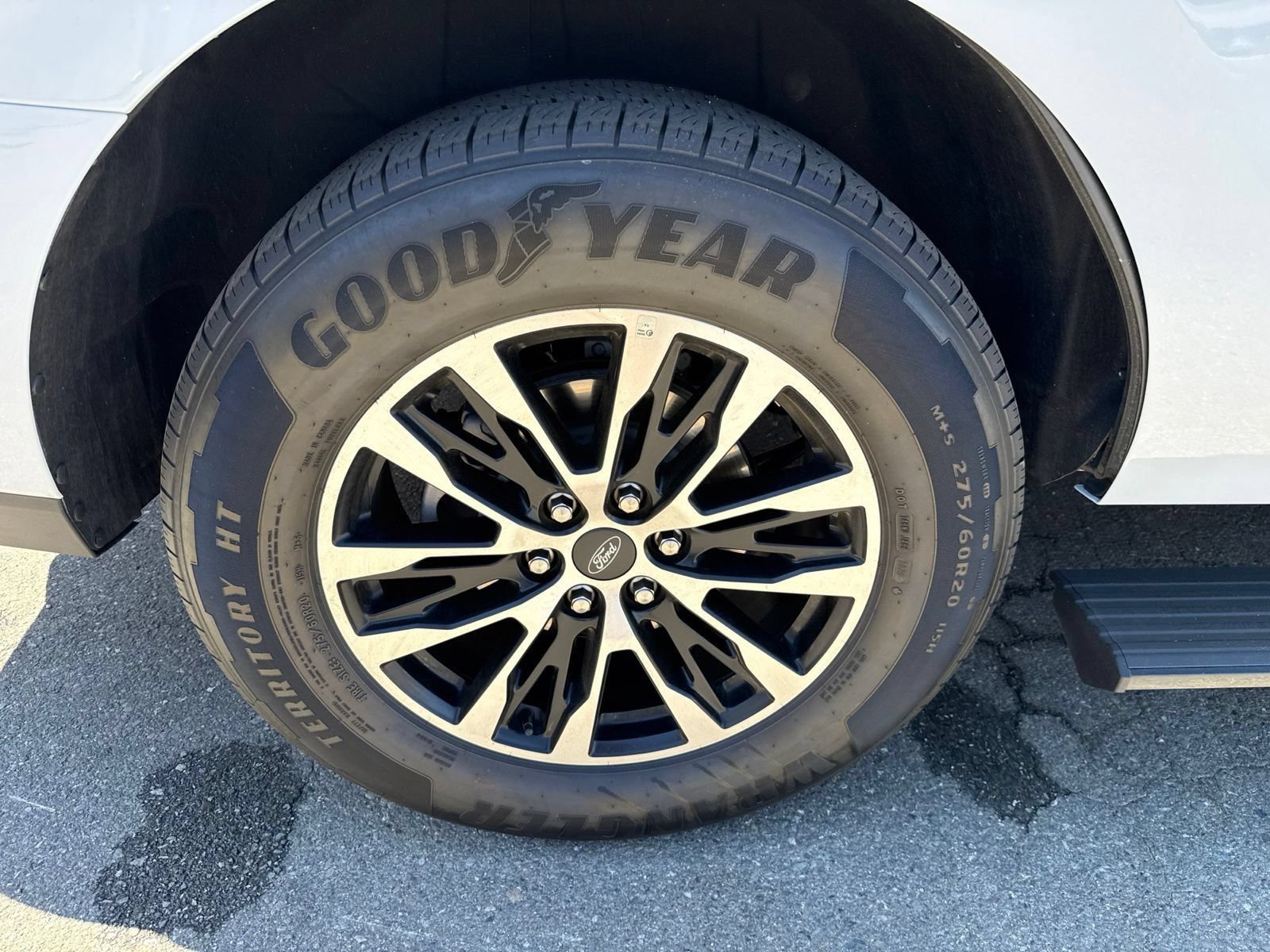 Certified 2025 Ford Expedition Platinum AWD/4WD image 19