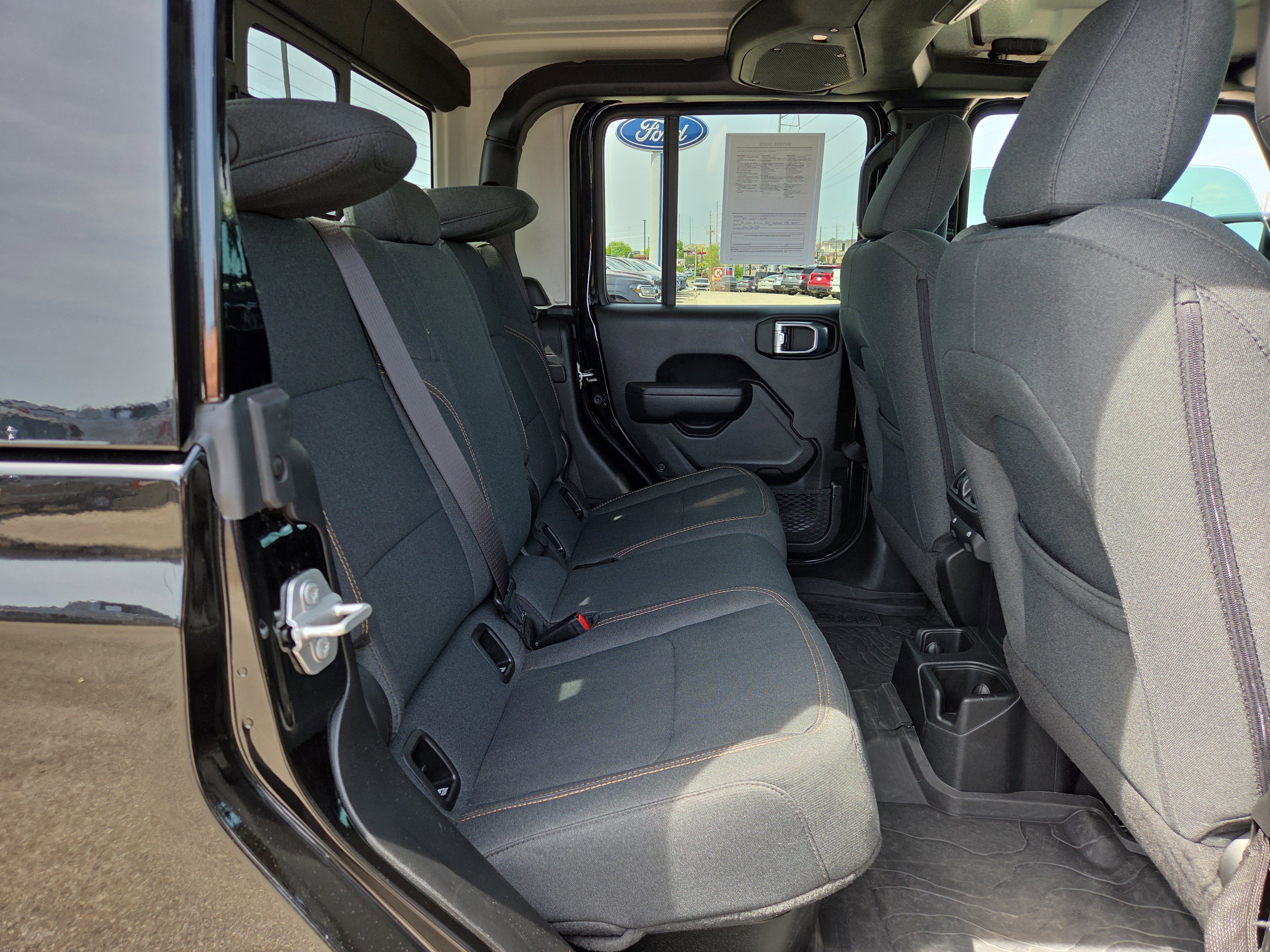 Used 2024 Jeep Gladiator Sport AWD/4WD image 15