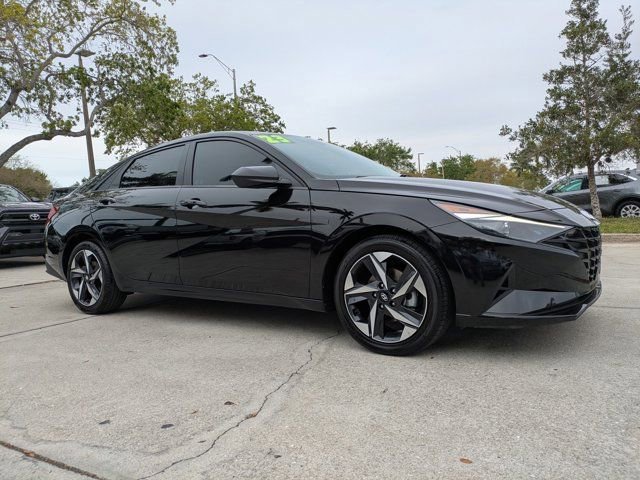Used 2023 Hyundai Elantra SEL w/ Convenience Package image 7