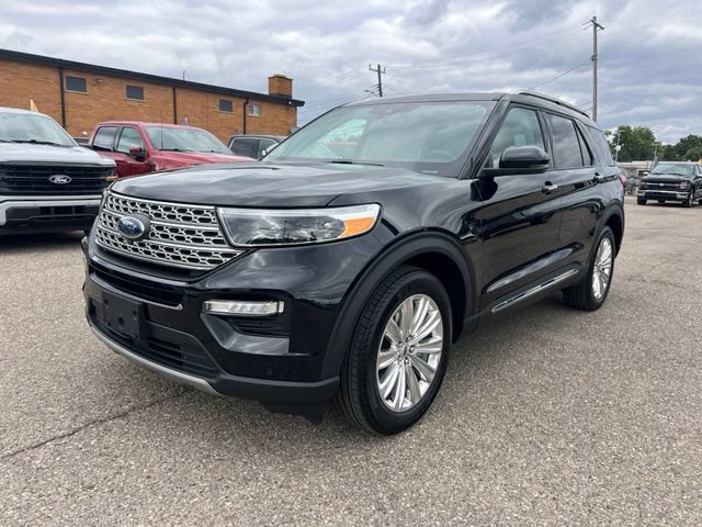 Certified 2024 Ford Explorer Limited w/ Equipment Group 301A AWD/4WD image 31