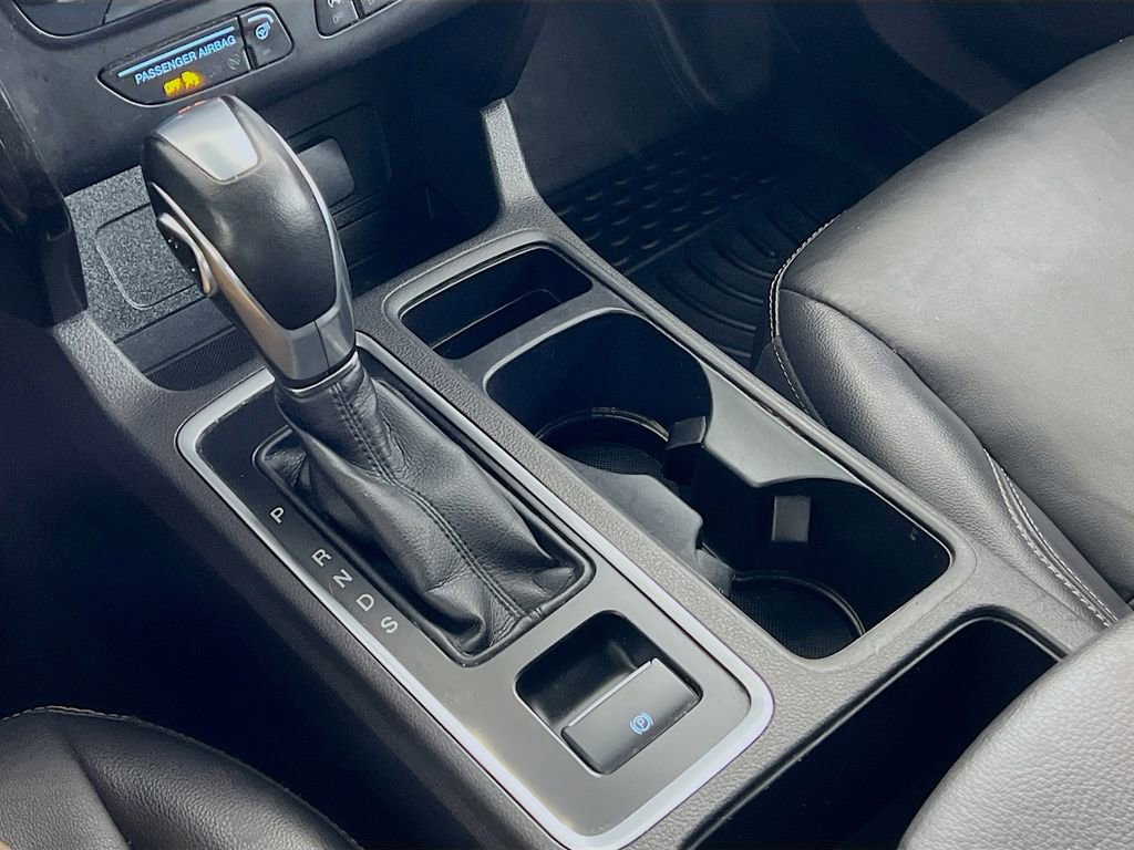 Certified 2019 Ford Escape Titanium AWD/4WD image 23