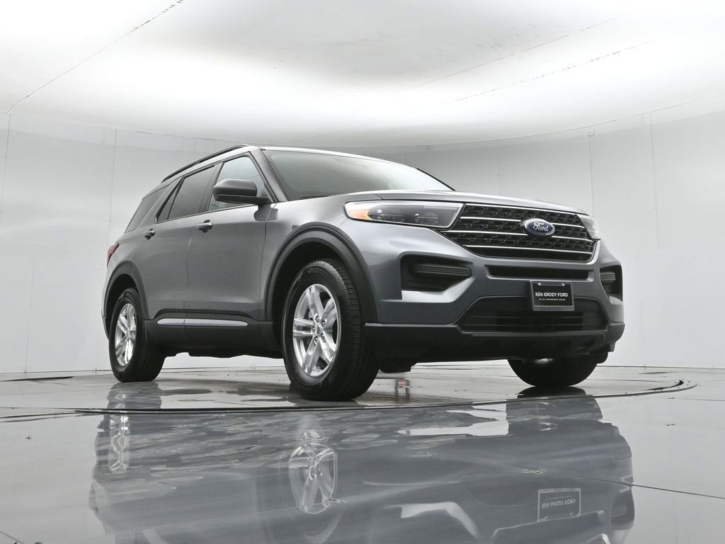 Certified 2023 Ford Explorer XLT RWD image 50