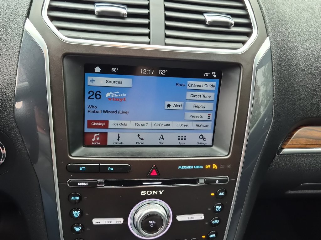 Certified 2018 Ford Explorer Limited AWD/4WD image 31