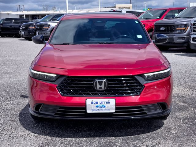 Used 2023 Honda Accord Sport image 2
