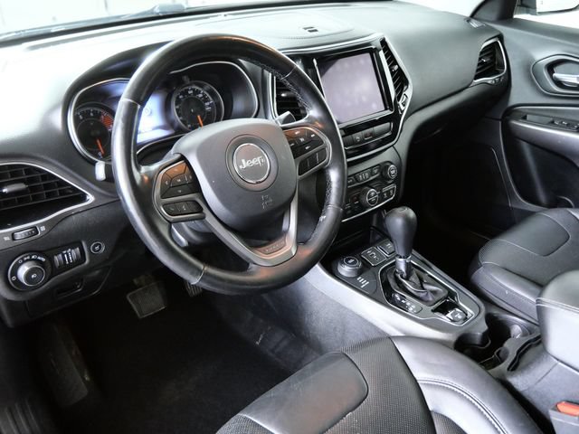Used 2019 Jeep Cherokee Limited w/ Trailer Tow Group AWD/4WD image 3