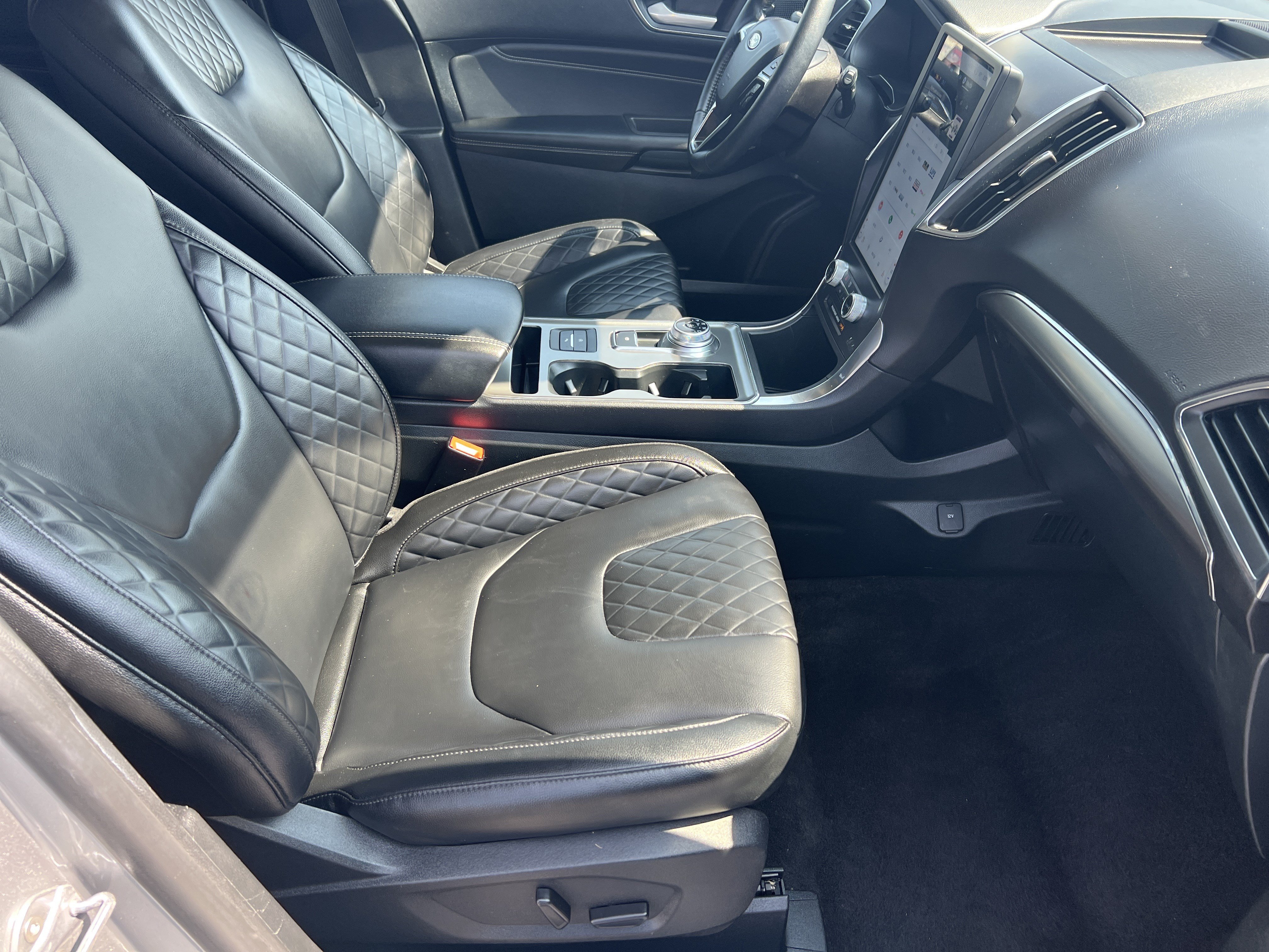 Certified 2024 Ford Edge Titanium AWD/4WD image 14