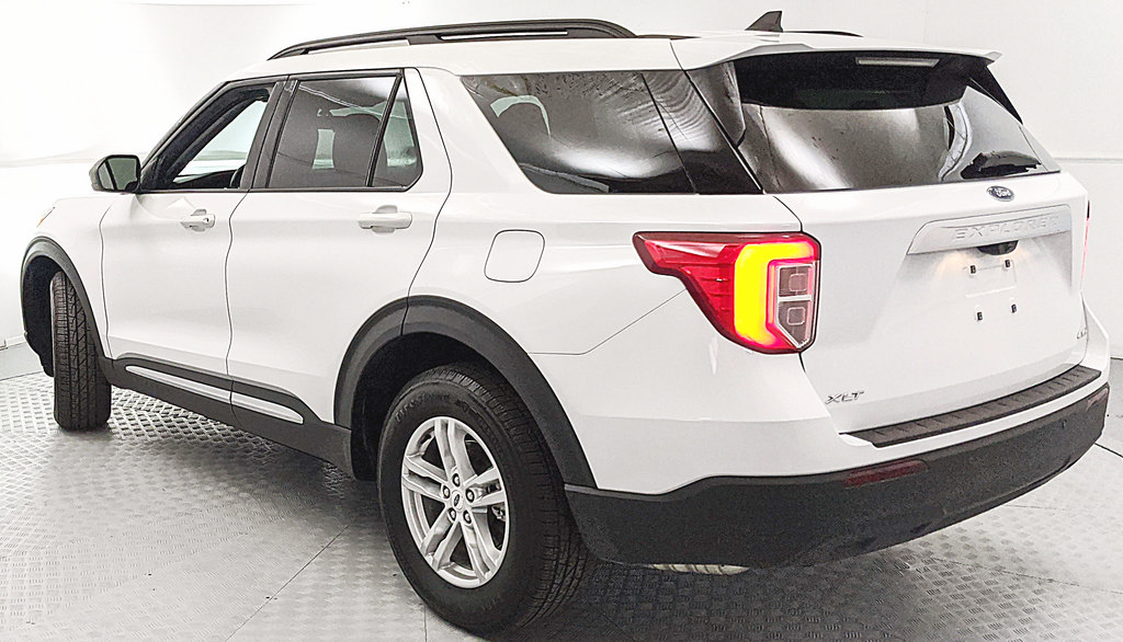 Certified 2023 Ford Explorer XLT AWD/4WD image 4