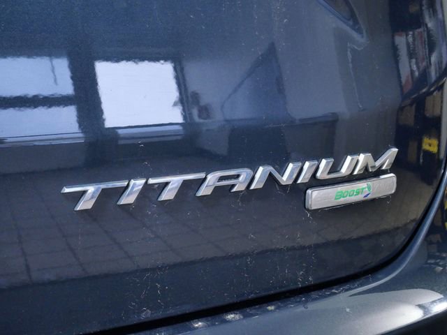 Certified 2019 Ford Edge Titanium w/ Cold Weather Package image 9